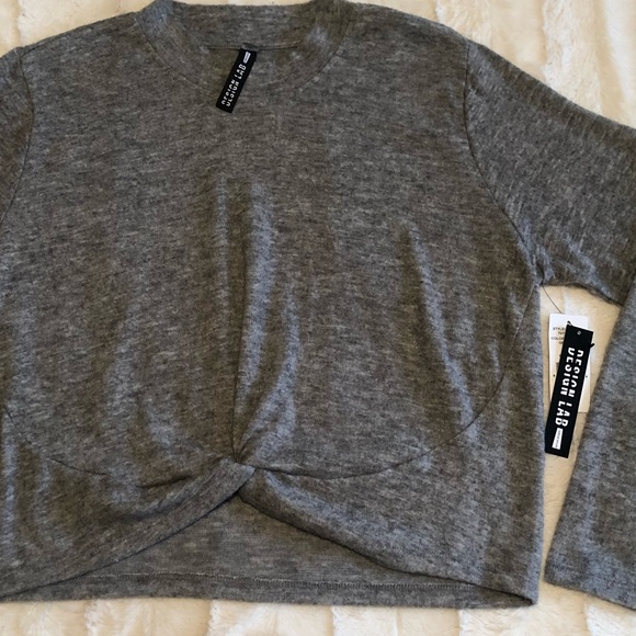 NWT Design Lab twist-front cropped sweater - size Large - Picture 13 of 13